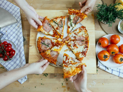 Pyszna, domowa pizza z naturalnych składników? Nic prostszego!